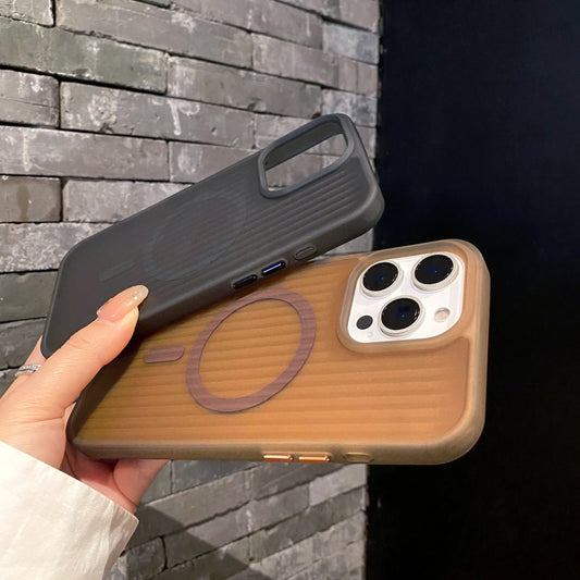 Coque iPhone à Rayures Mat Magsafe